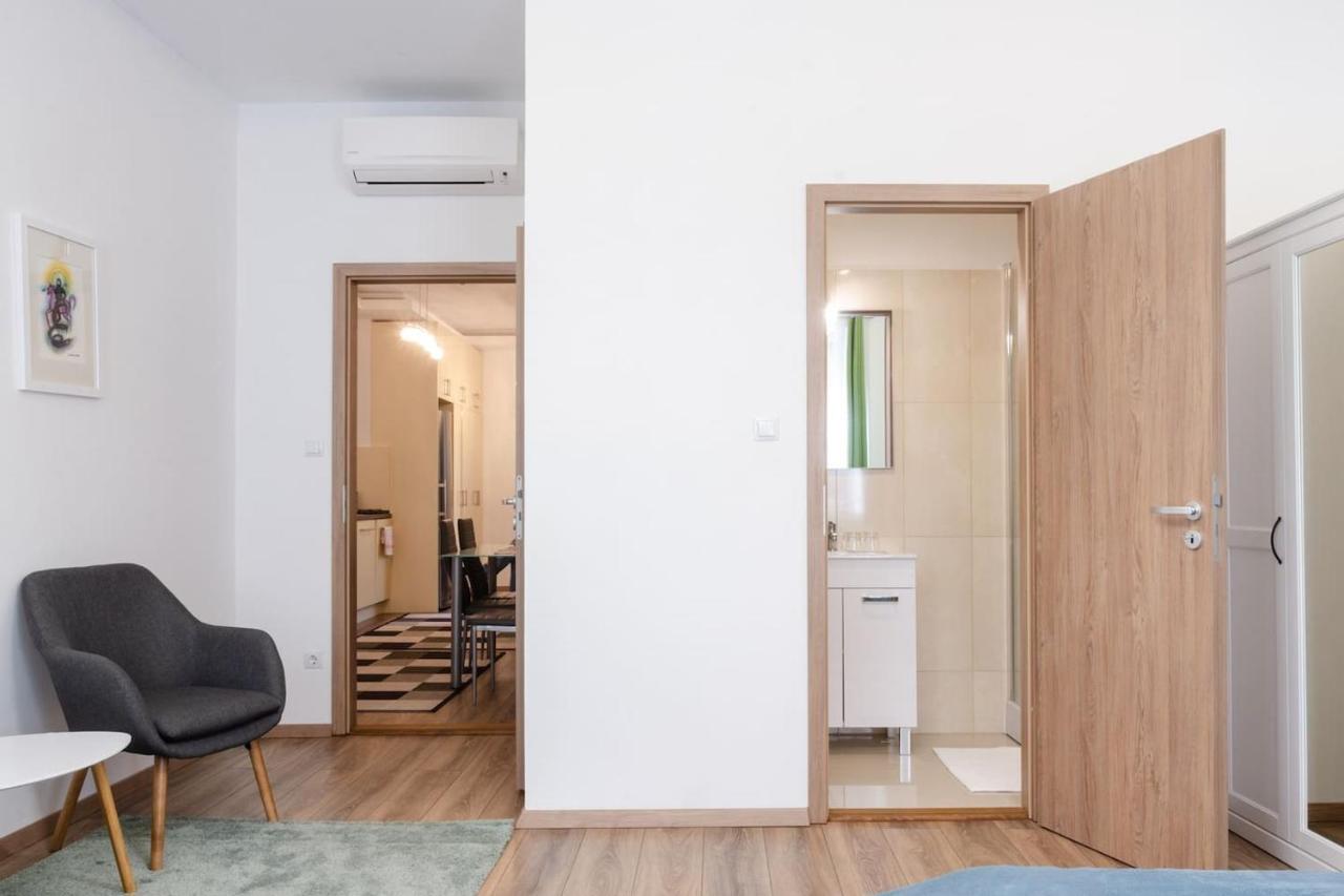 3 En Suit Bedroom Flat In The Main Centre For 6Ppl, 3Bdr,3Bthr,Ac Budapest Kültér fotó