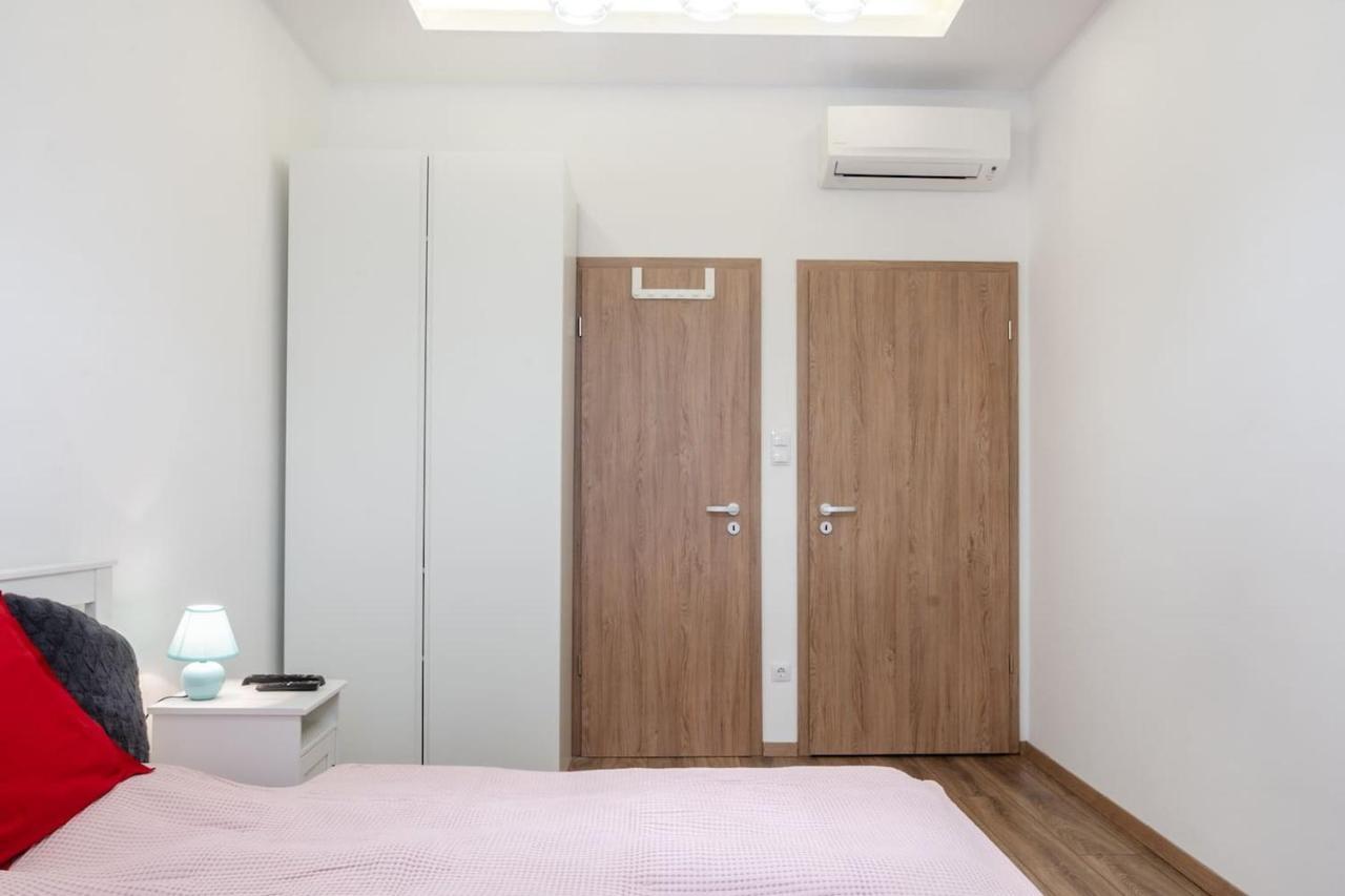 3 En Suit Bedroom Flat In The Main Centre For 6Ppl, 3Bdr,3Bthr,Ac Budapest Kültér fotó