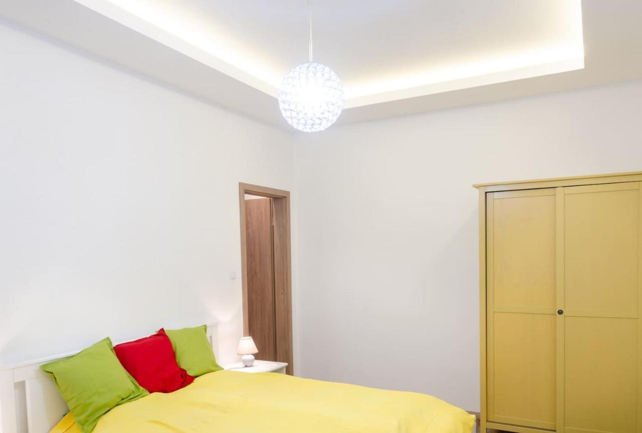 3 En Suit Bedroom Flat In The Main Centre For 6Ppl, 3Bdr,3Bthr,Ac Budapest Kültér fotó