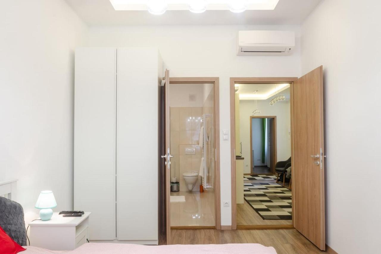 3 En Suit Bedroom Flat In The Main Centre For 6Ppl, 3Bdr,3Bthr,Ac Budapest Kültér fotó